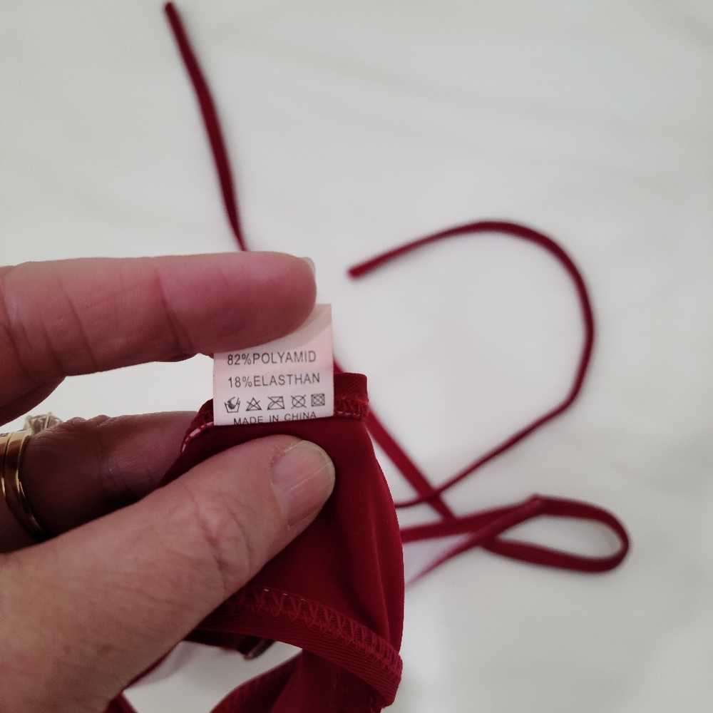 Never worn 2 piece bathing suit - Picture 5 of 5